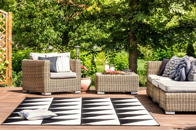 How To Choose The Perfect Outdoor Rug